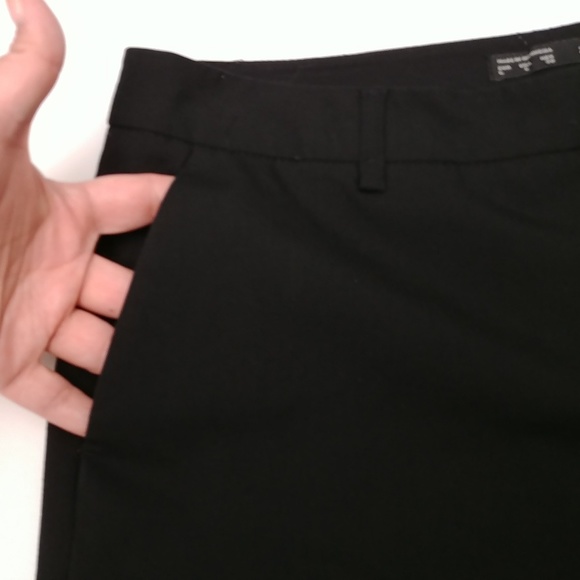 Zara Basic Cuffed Shorts - Picture 3 of 6